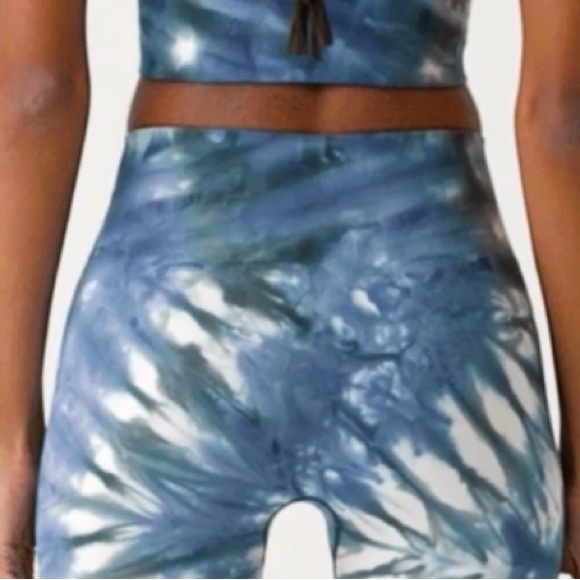 TORY BURCH SPORT HIGH-RISE SEAMLESS TIE-DYE 7/8 LEGGINGS IN TORY NAVY SIZE SMALL - Picture 4 of 6